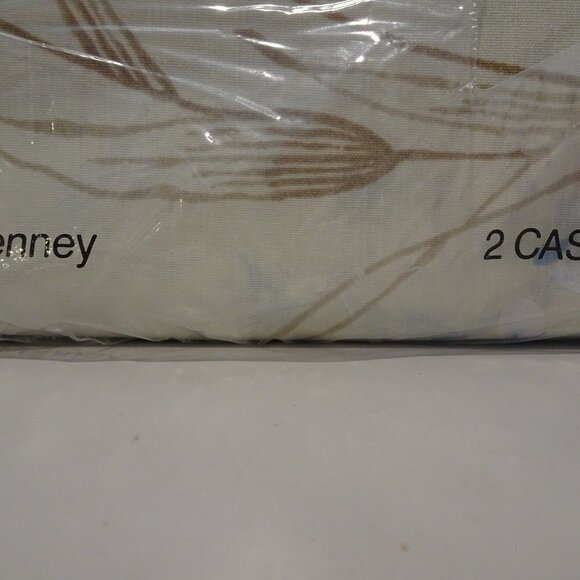 Vintage JC Penney Standard Pillowcases Summer Winds NOS Tan Blue Floral Set 2 - Picture 4 of 6